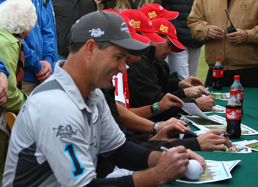 losmachitococacolapolomagazine 9